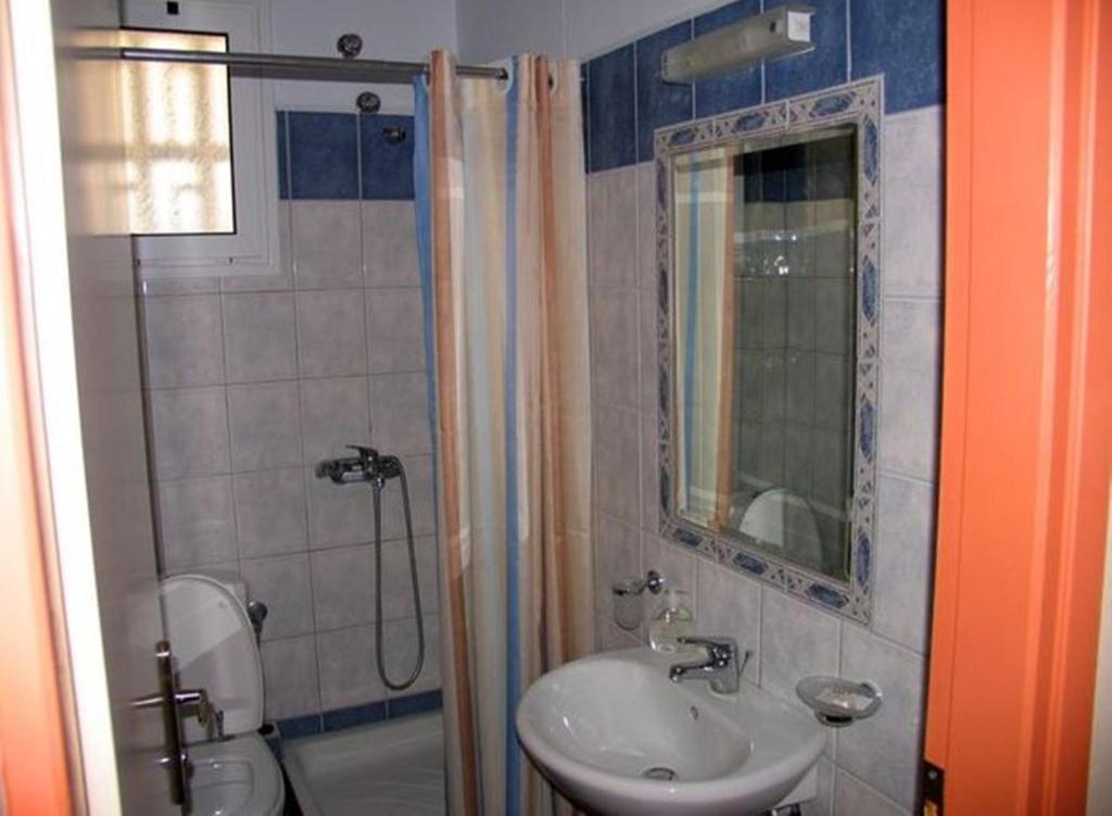 Apollon Hotel Tirósz Kültér fotó