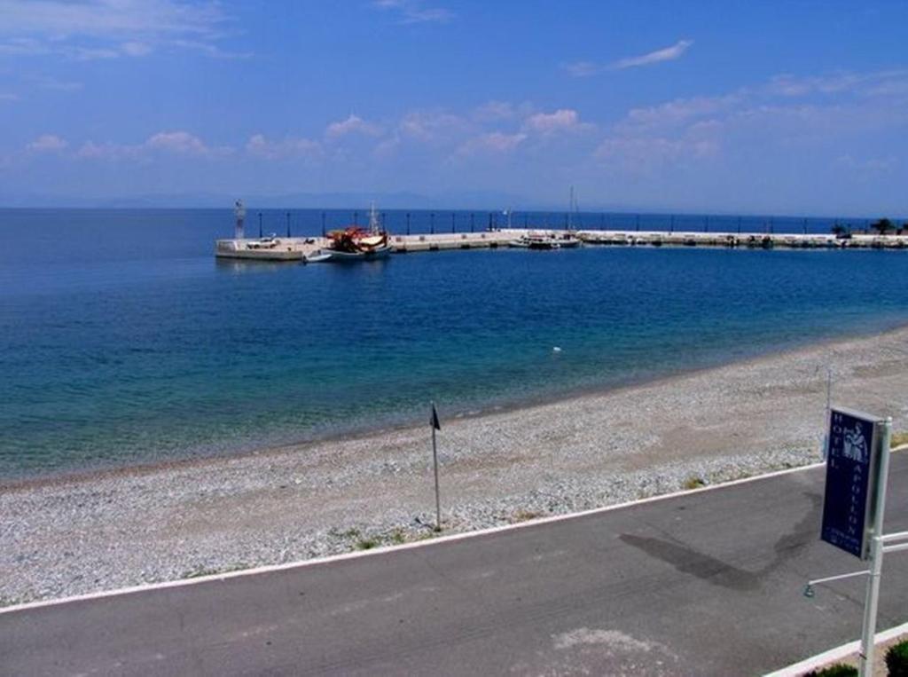 Apollon Hotel Tirósz Kültér fotó